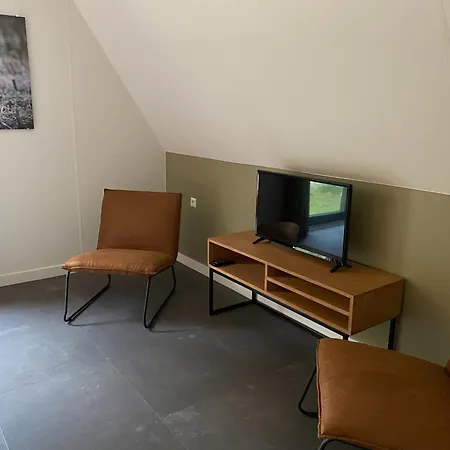 Сasa de vacaciones Restyled House With Two Bathrooms, Breda At 10 Km